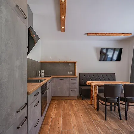 Haus Bergstille 1 - 2 Appartement *