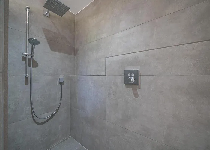 Haus Bergstille 1 - 2 *